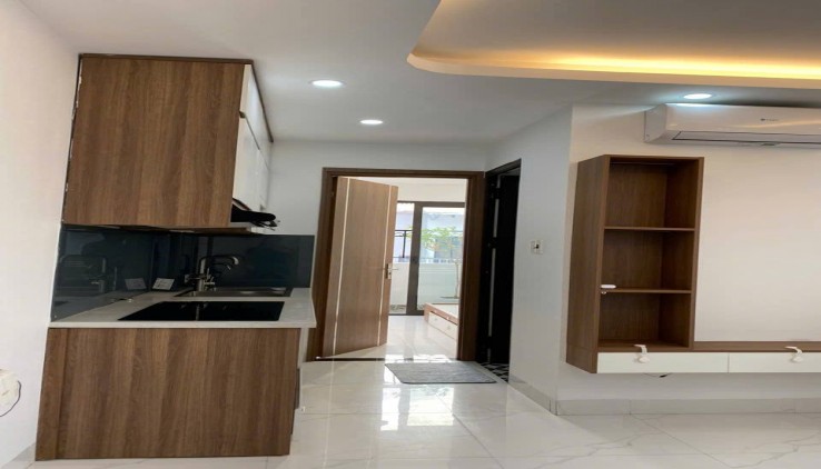 Bán căn hộ Giải Phóng 50m2, 2 ngủ, 1.85 tỷ